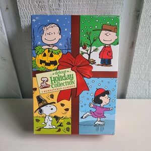 Peanuts Deluxe Holiday Collection DVD Box Set
